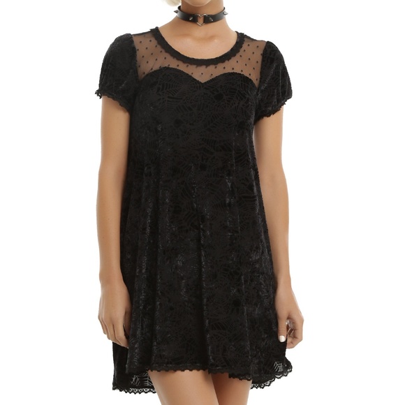 Iron Fist Dresses & Skirts - Iron fist S Cave Creeps Sweetheart dress NWT